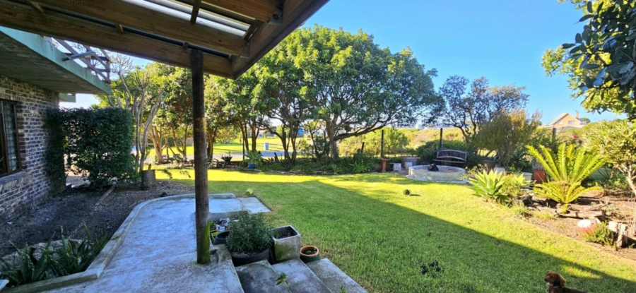 5 Bedroom Property for Sale in Franskraal Western Cape